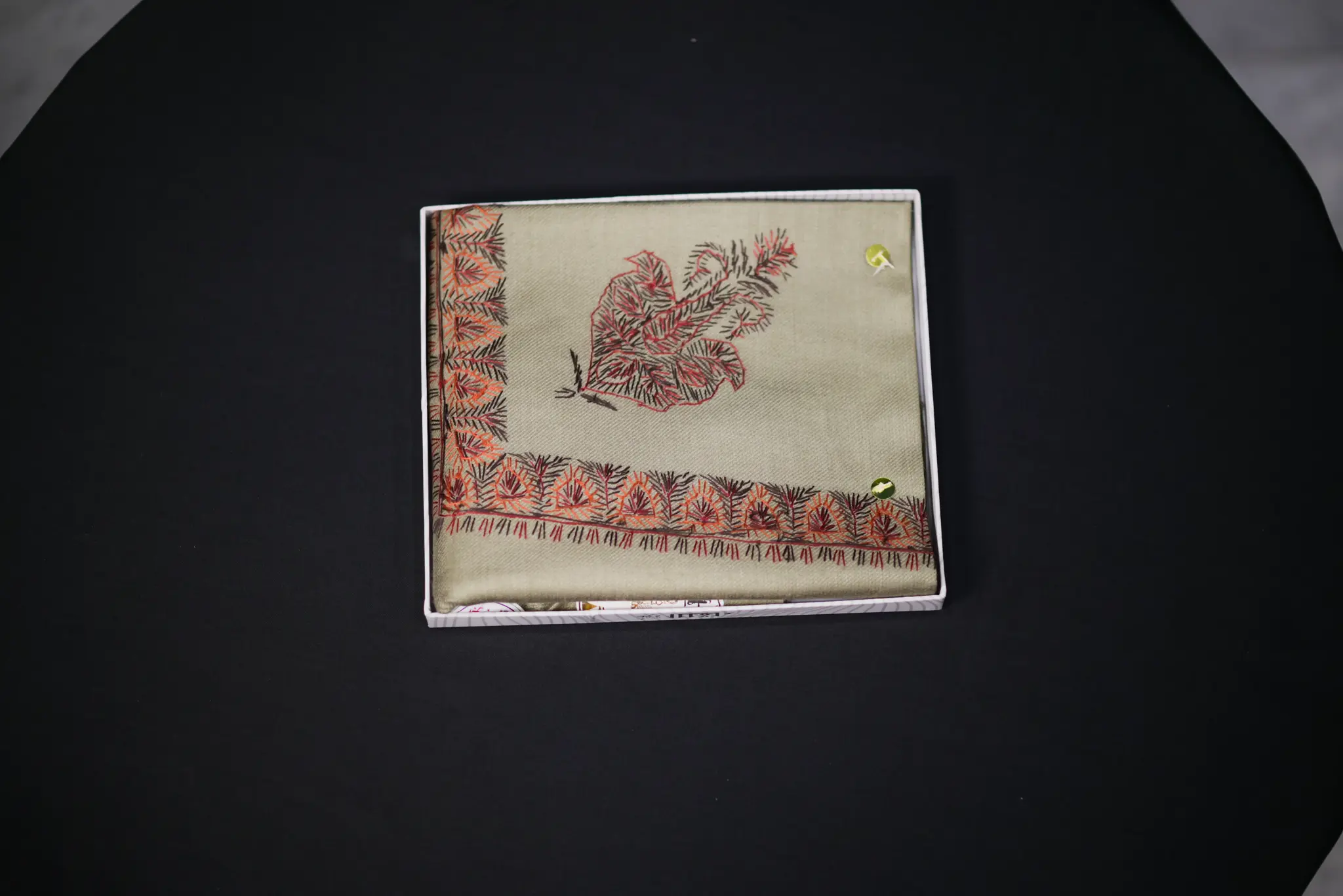 صورة شال مصوف